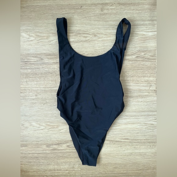 Aerie Scoopback One Piece Bathing Suit Size S - Picture 1 of 3
